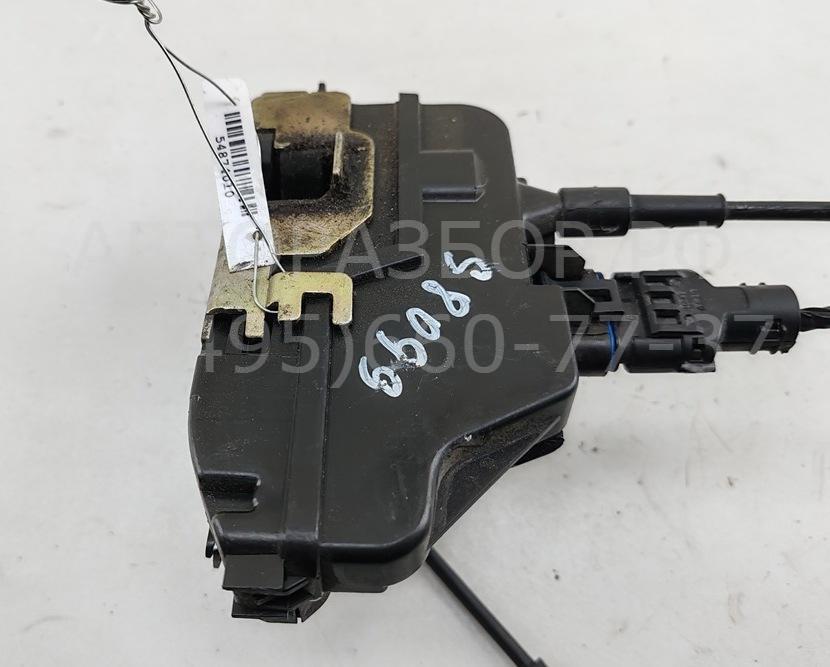 Замок двери передней правой