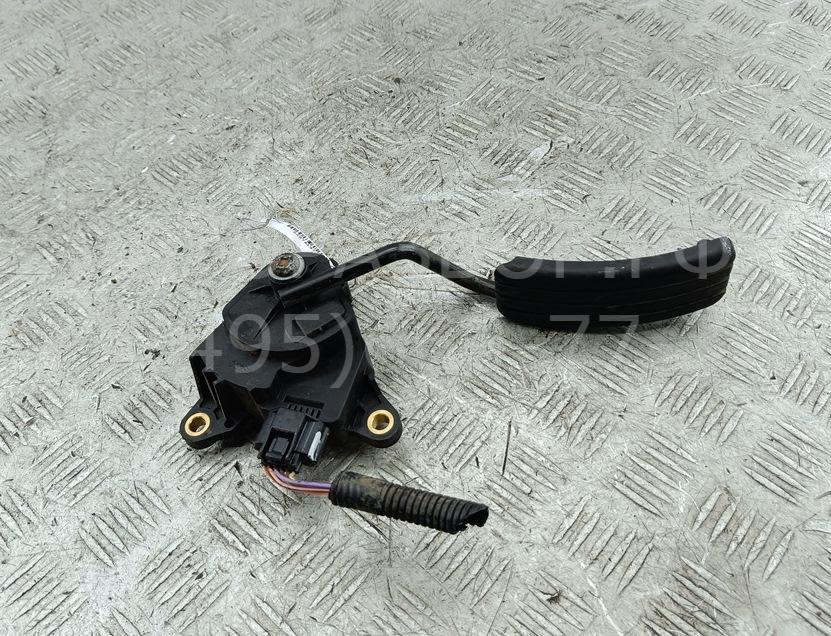 Педаль газа