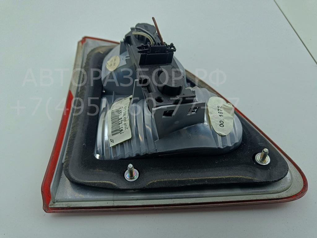 Фонарь задний внутренний правый