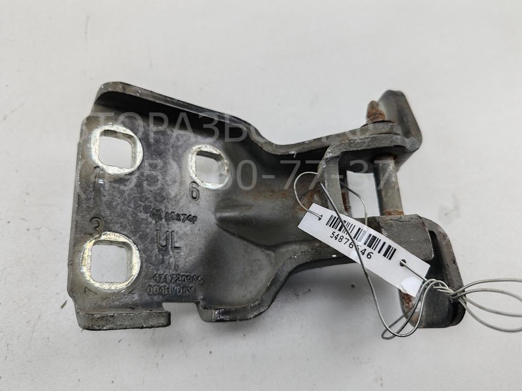 Петля двери