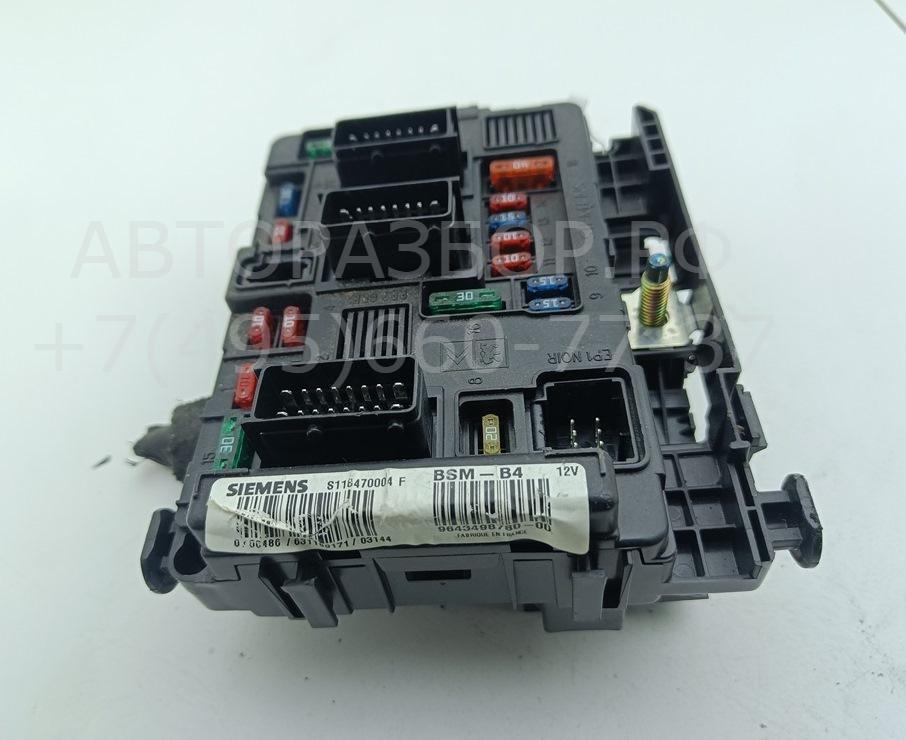 Блок предохранителей