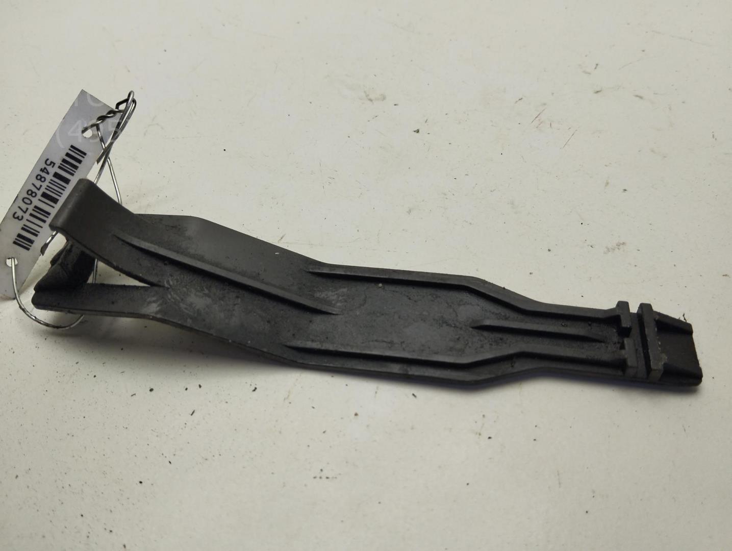 Кронштейн фар правый