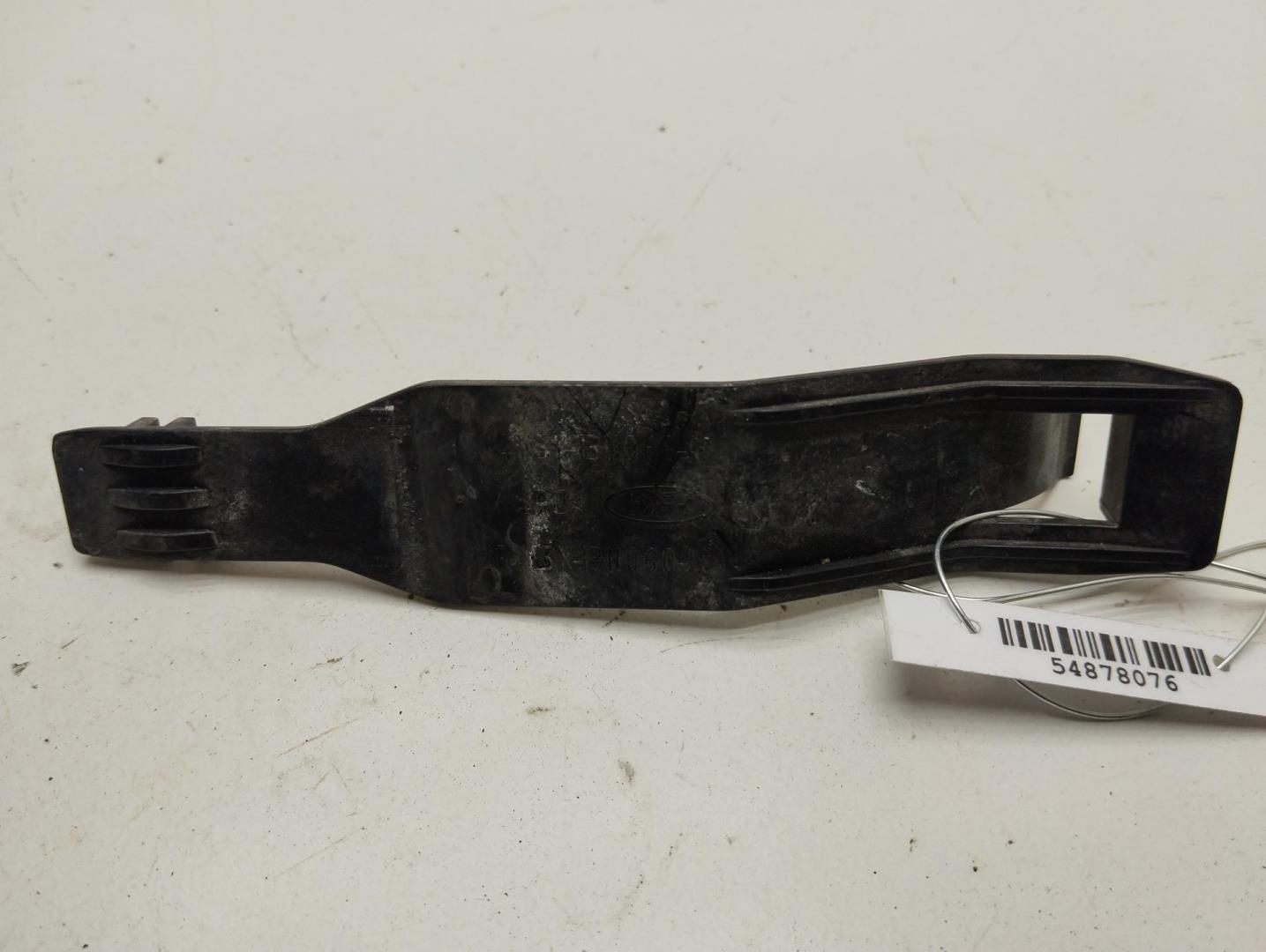 Крепеж фары