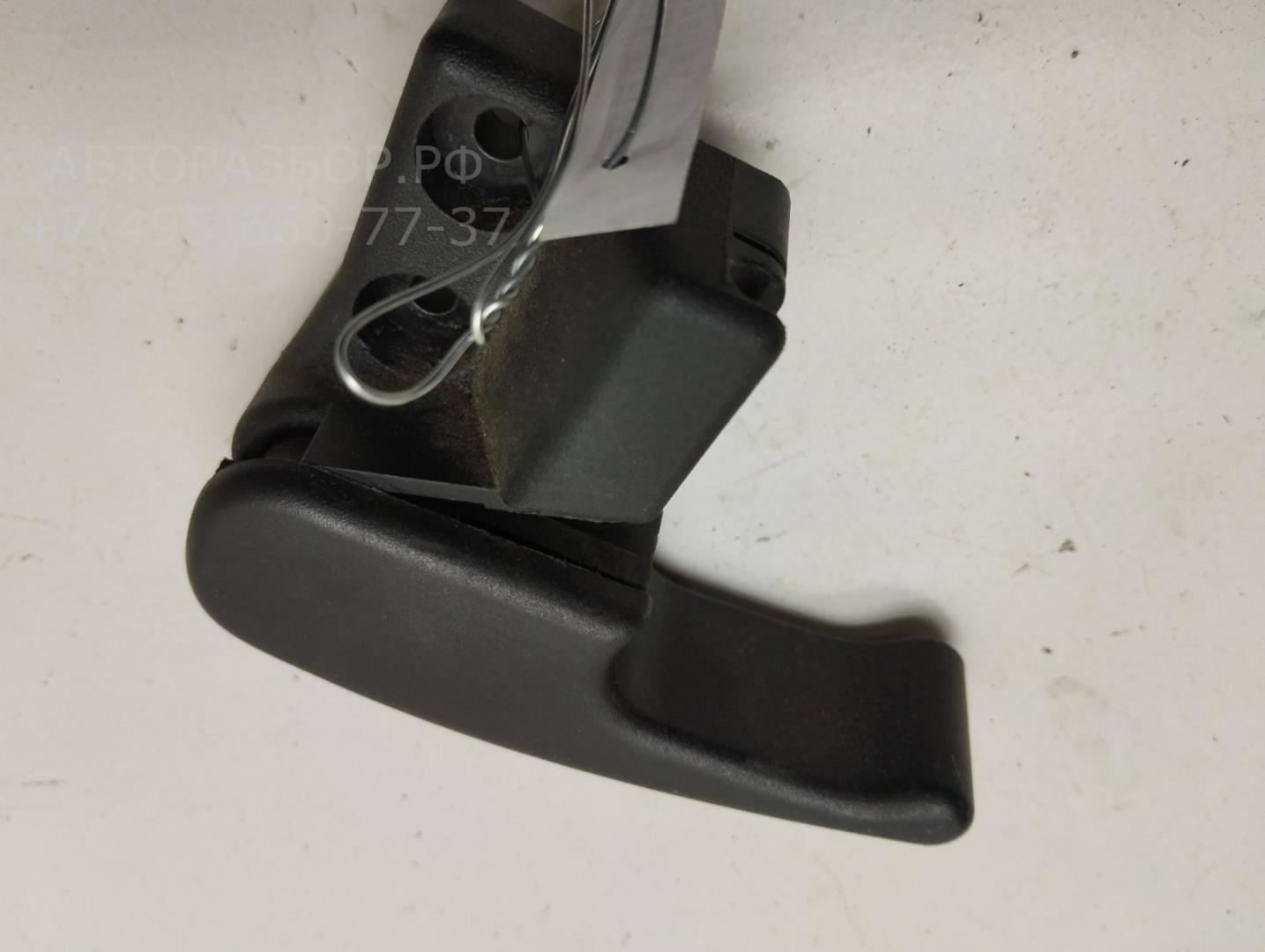 Ручка открывания капота