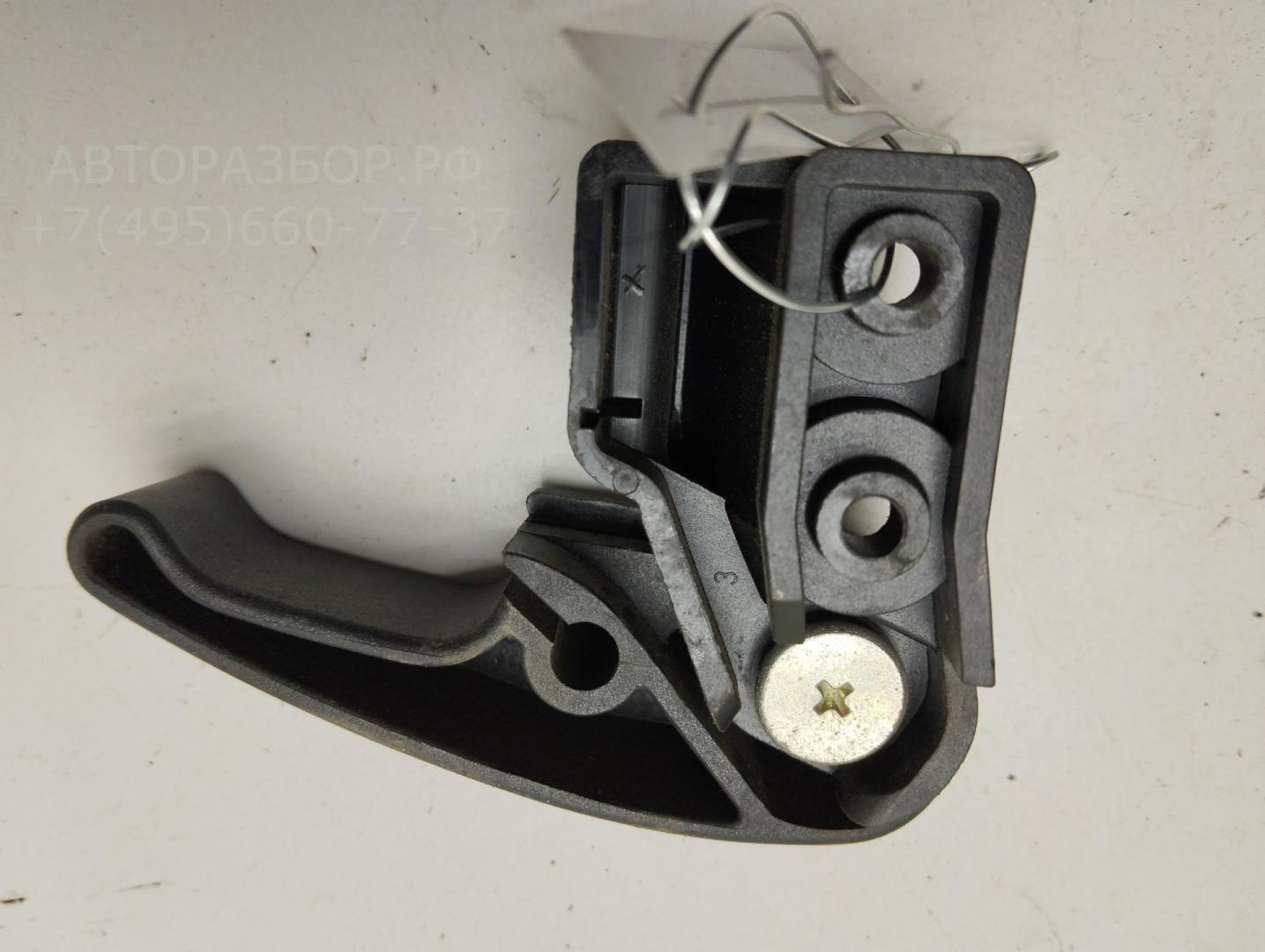 Ручка открывания капота