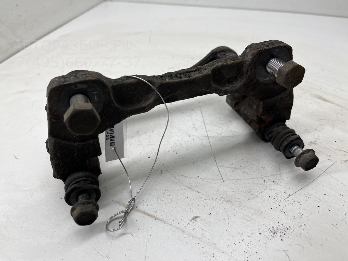 Скоба суппорта переднего