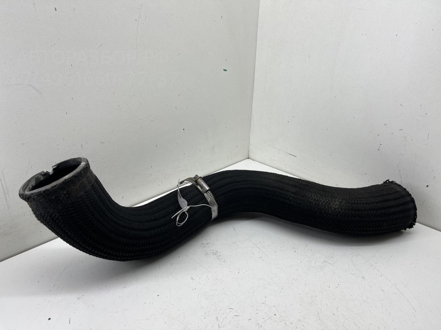 Патрубок интеркулера