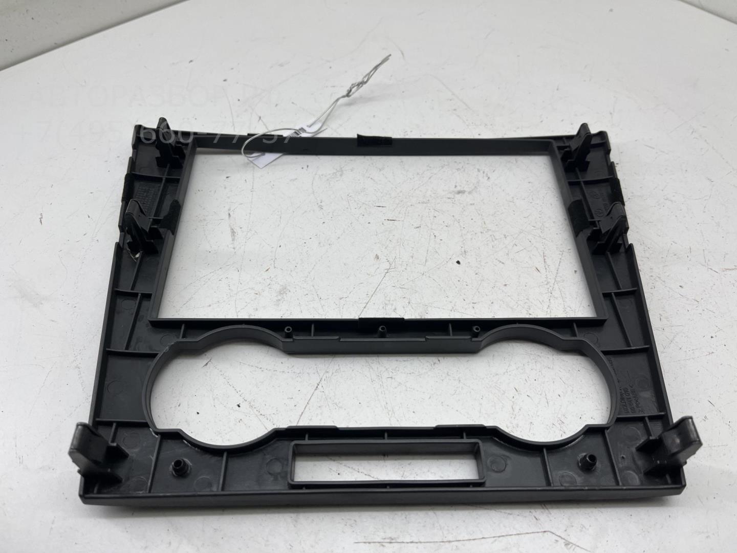 Рамка магнитолы