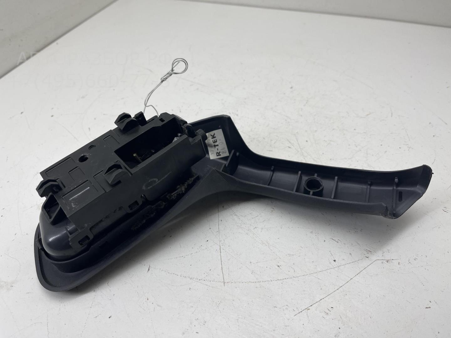 Ручка двери задней внутренняя левая