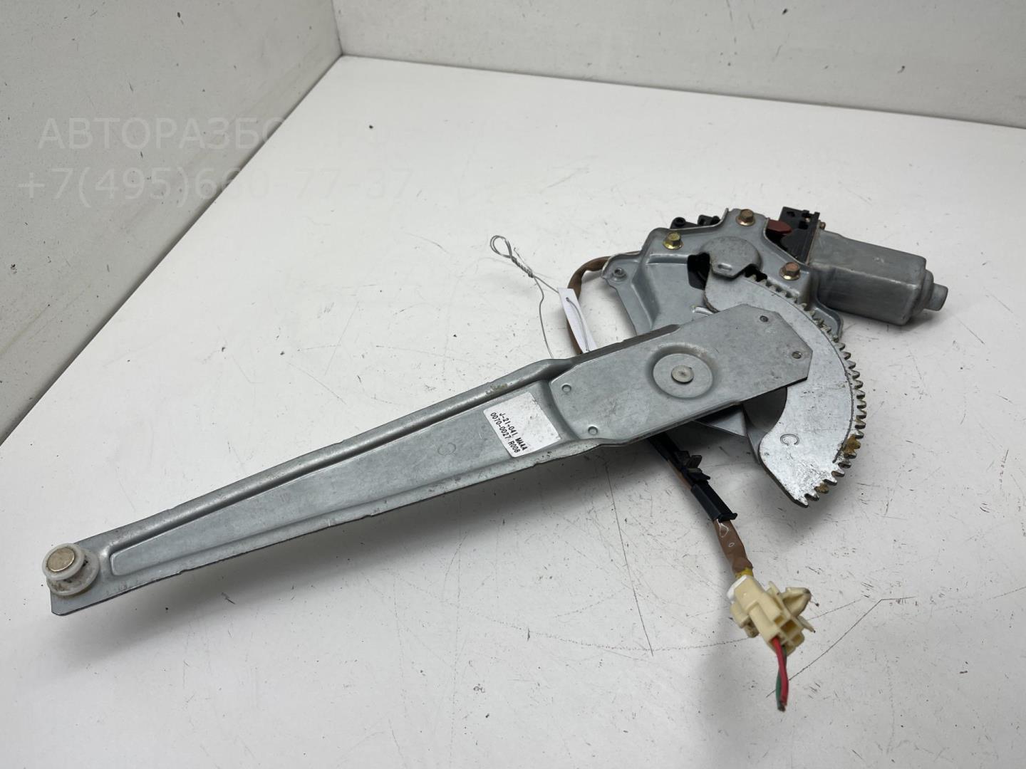 Стеклоподъемник электр. задний левый