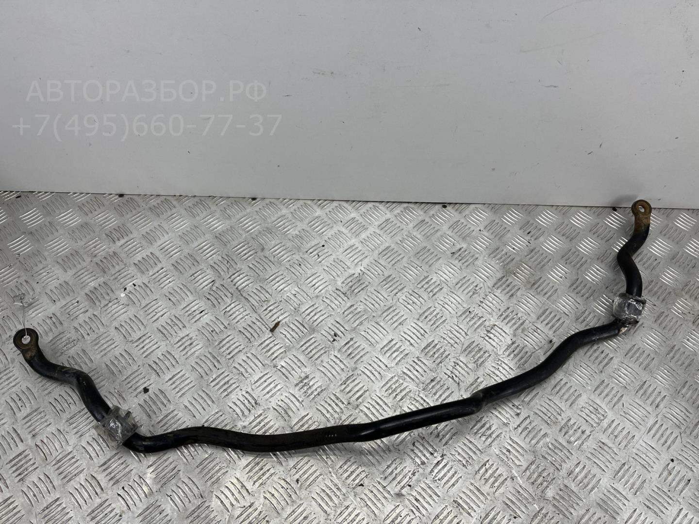 Стабилизатор передний