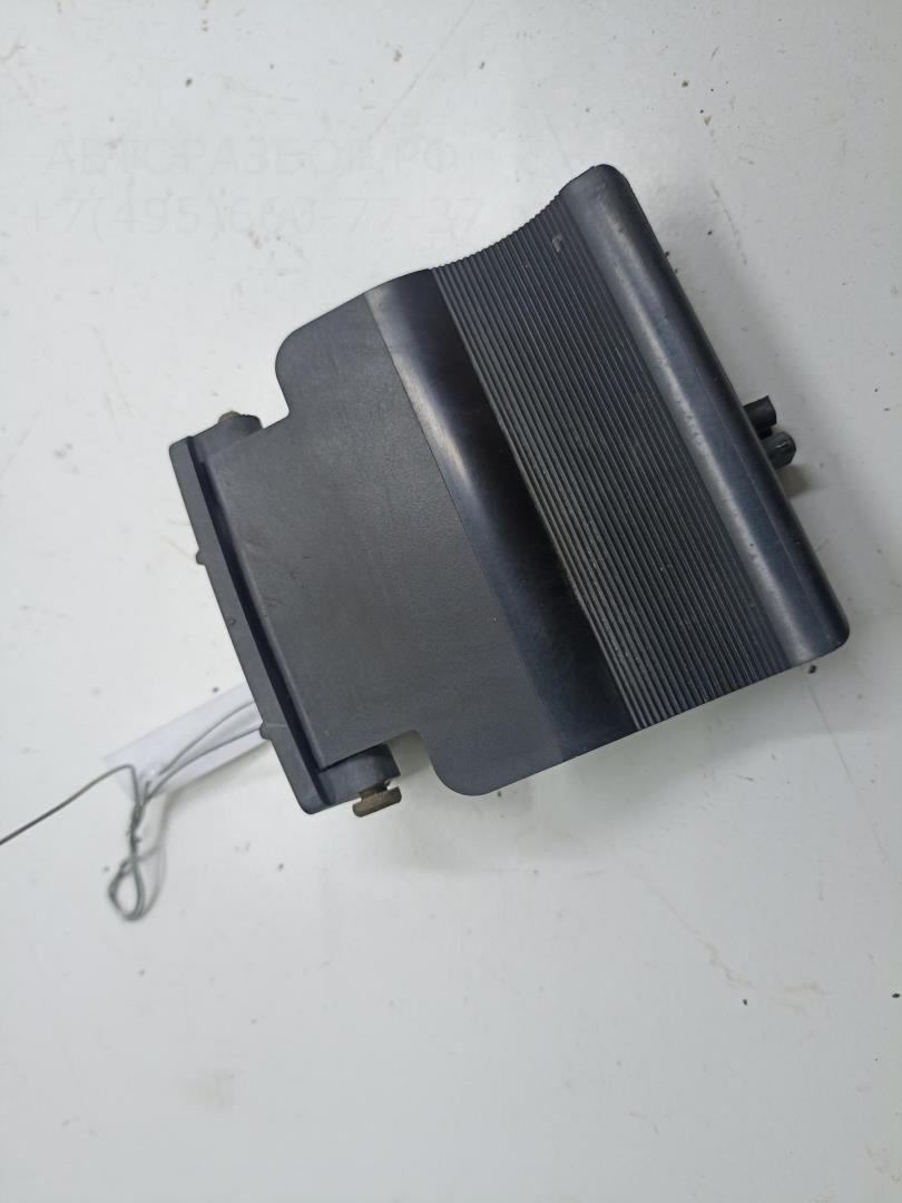 Ручка открывания капота