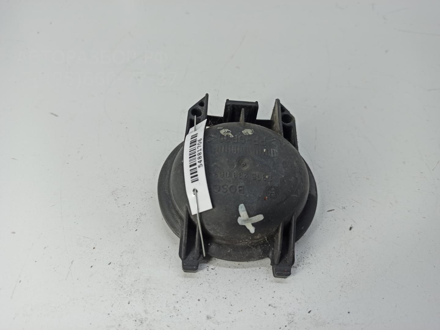 Крышка фары левой