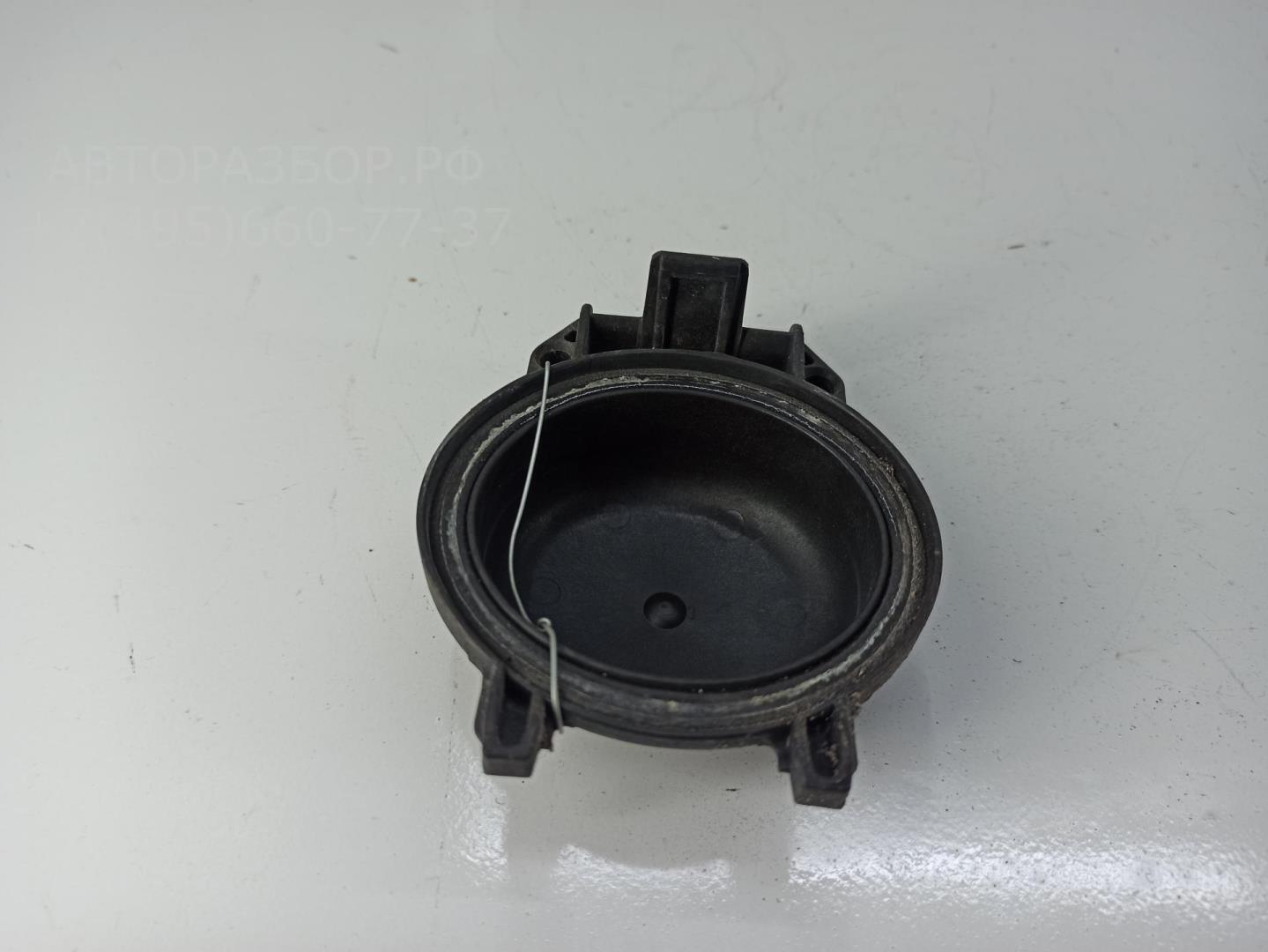 Крышка фары левой