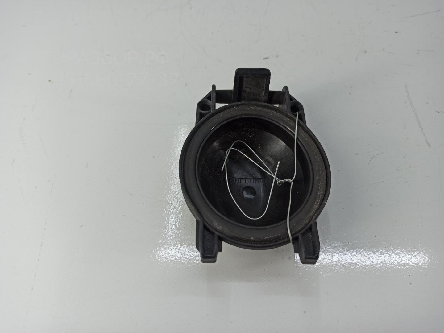 Крышка фары левой