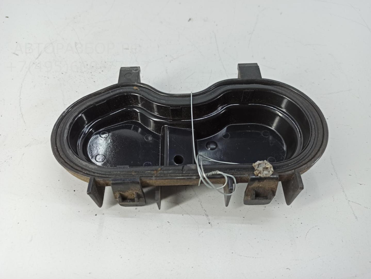 Крышка фары левой