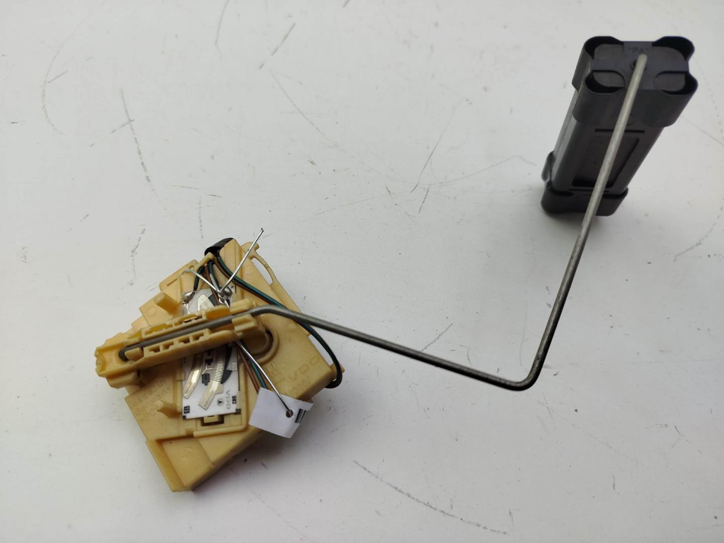 Датчик уровня топлива