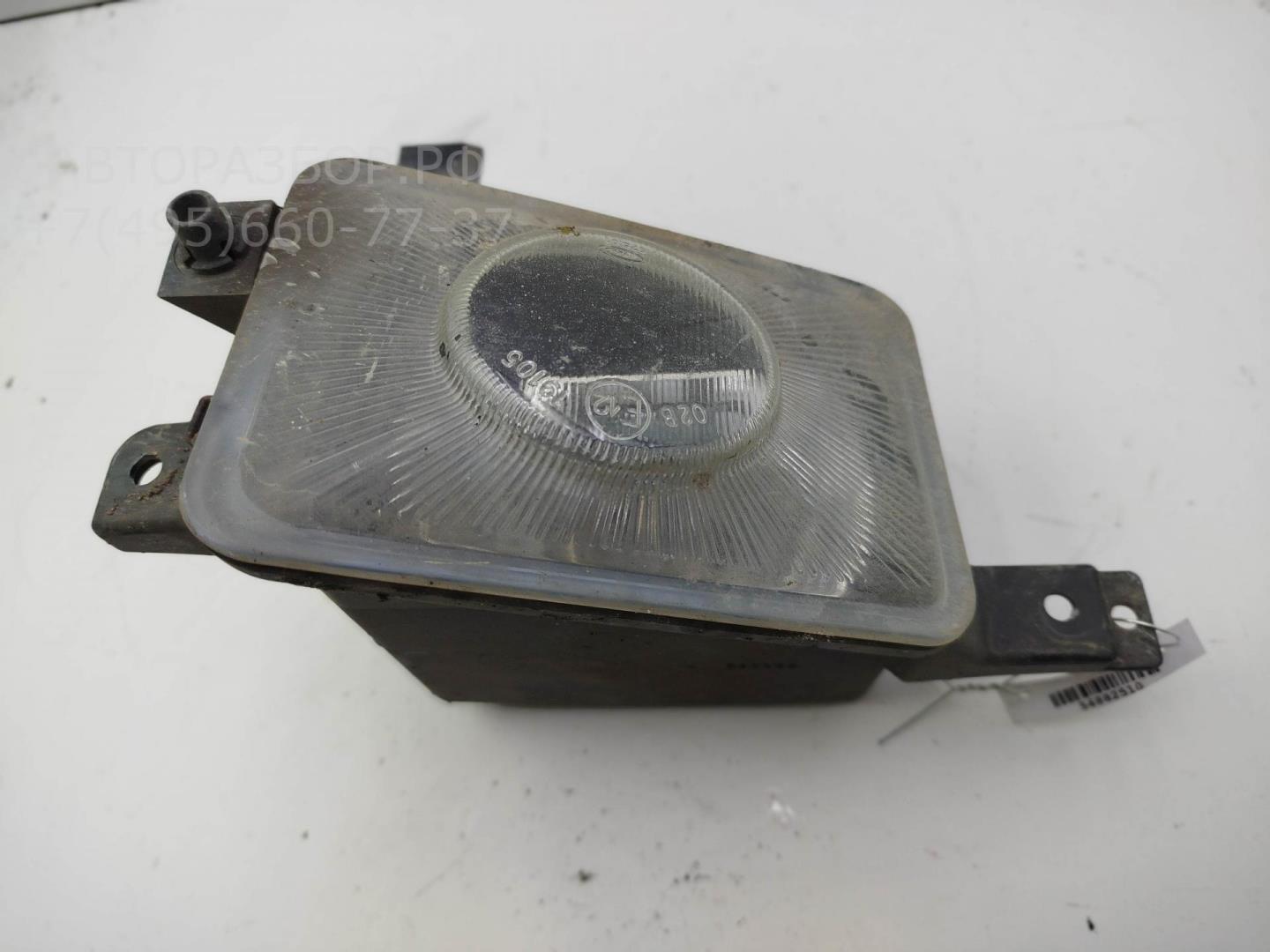 Фара противотуманная правая