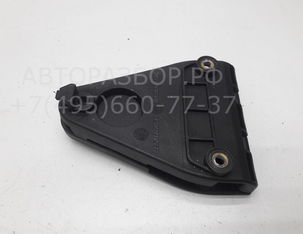 Кронштейн (сопут. товар)