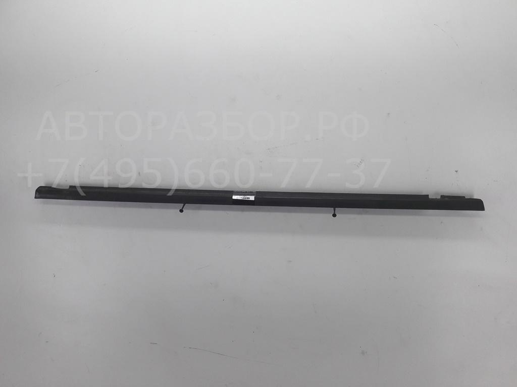 Накладка стекла заднего левого