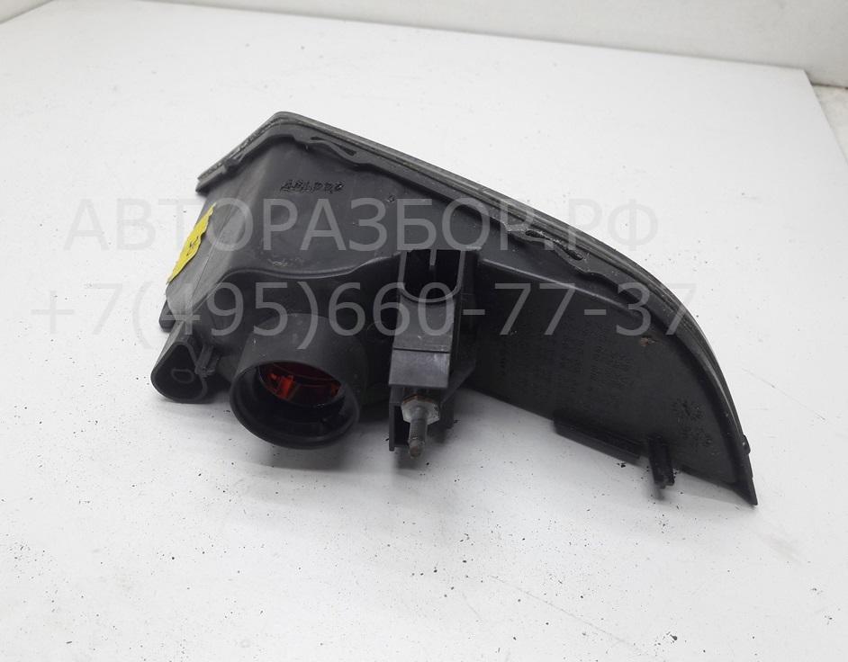 Отражатель в бампер задний правый