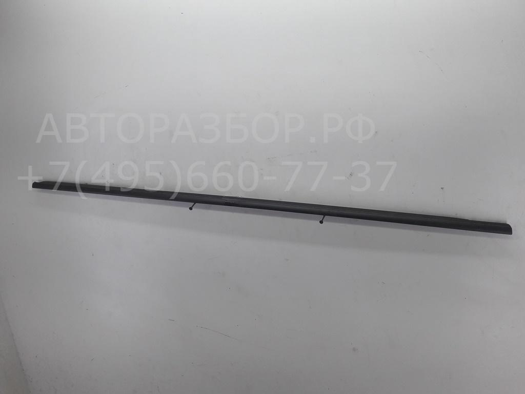 Накладка стекла заднего правого