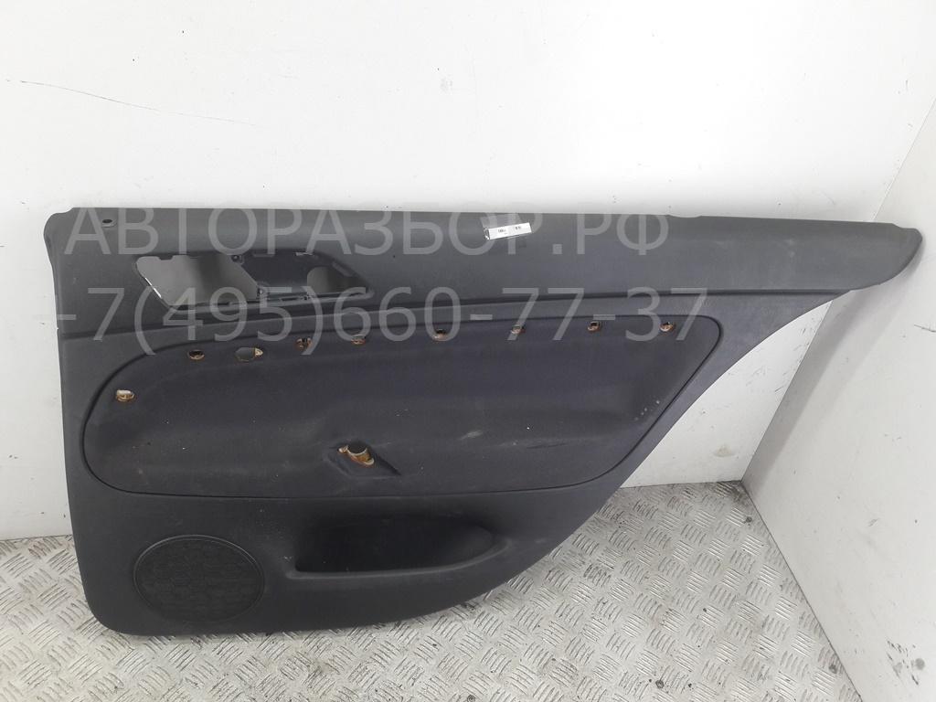 Обшивка двери задней правой