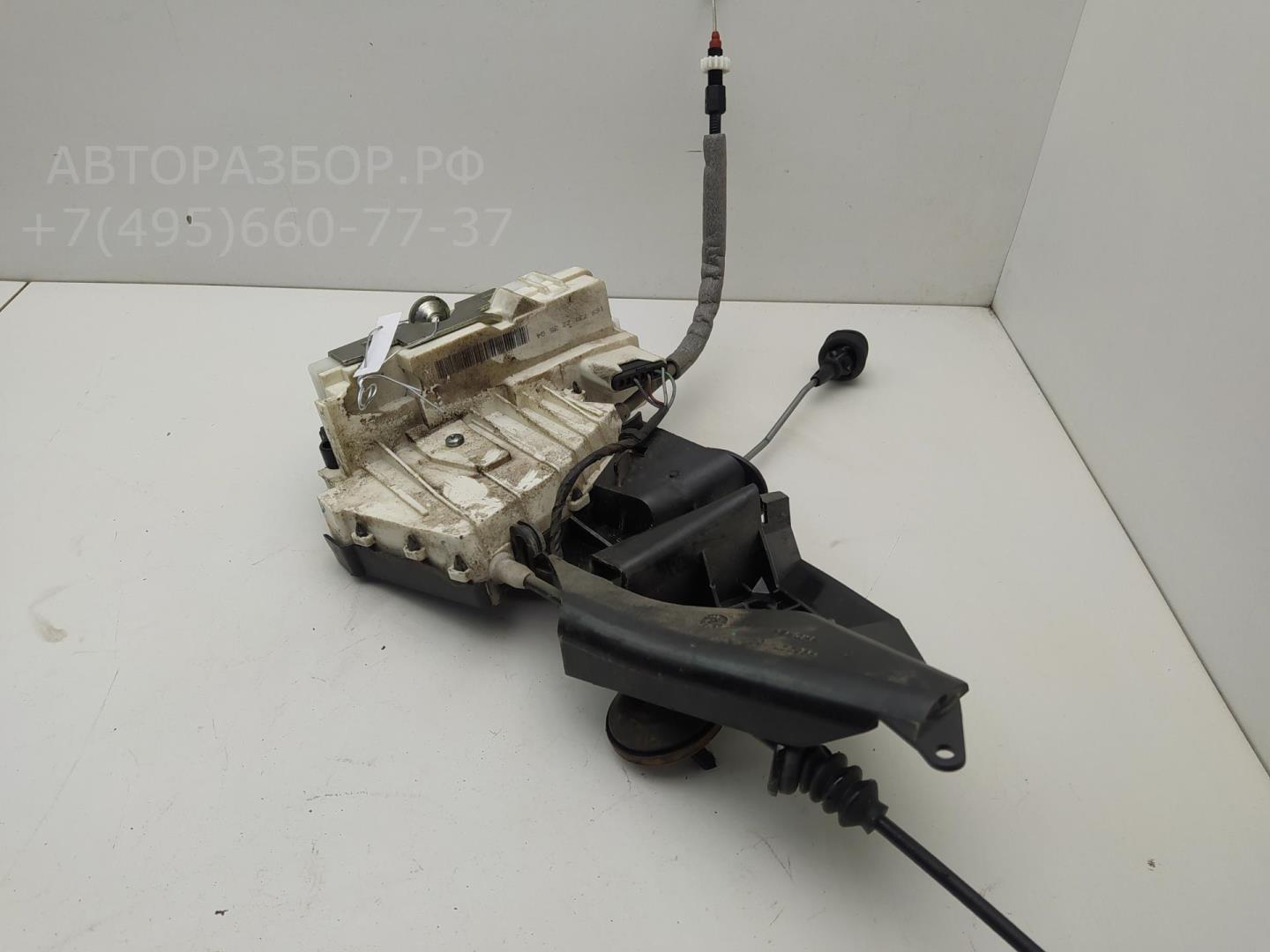 Замок двери задней правой