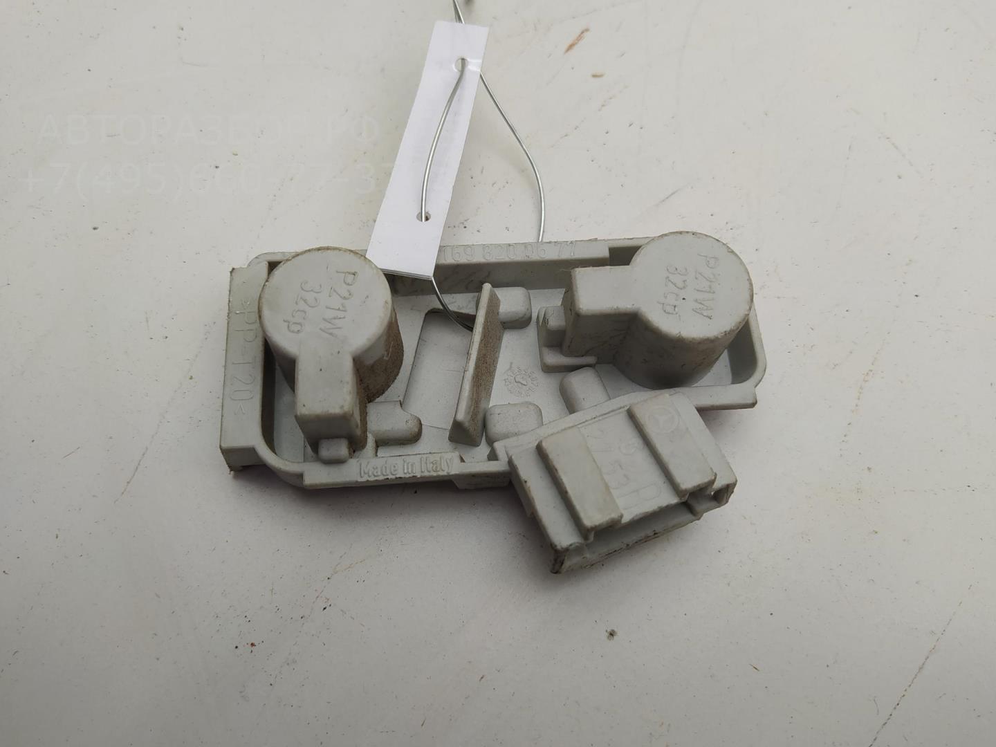 Плата заднего фонаря правого