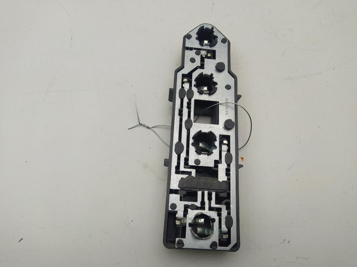 Плата заднего фонаря правого