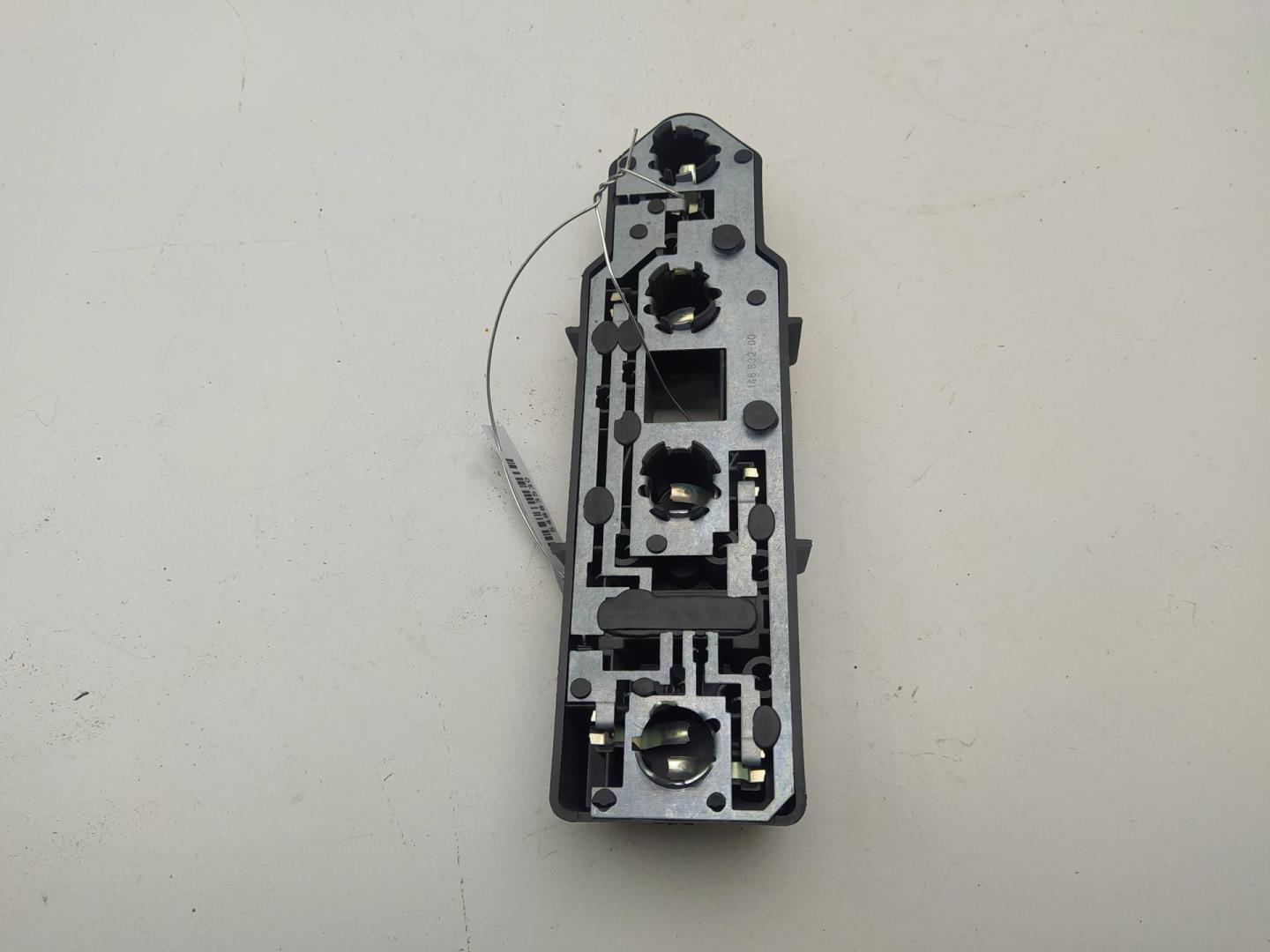 Плата заднего фонаря правого