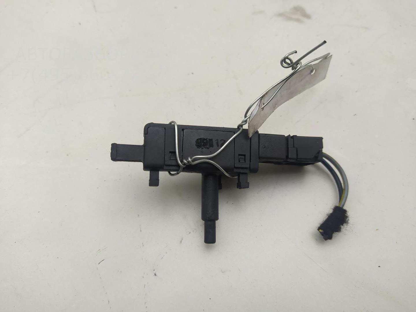 Датчик включения заднего хода