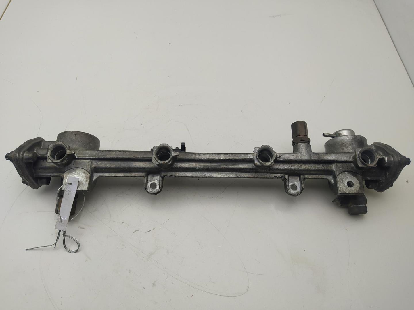 Рейка топливная (рампа)