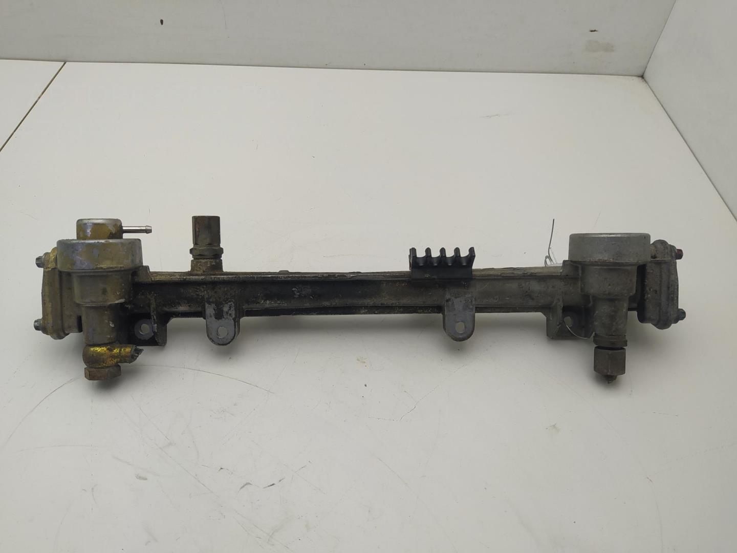 Рейка топливная (рампа)