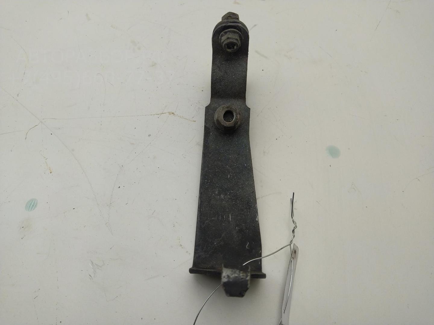 Стойка переднего стабилизатора