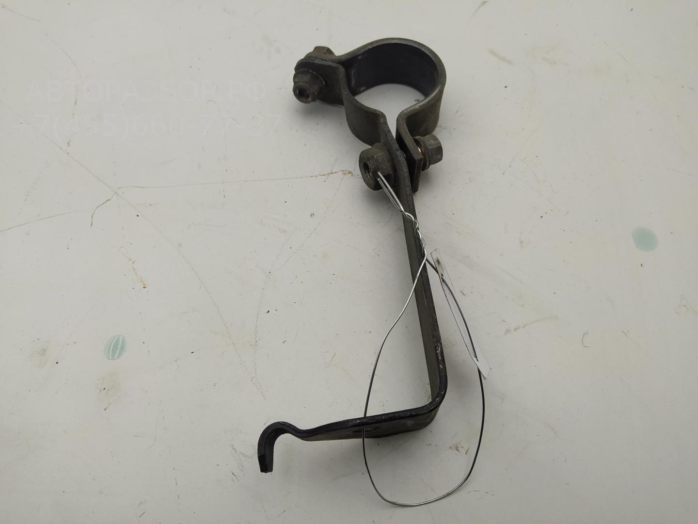 Стойка переднего стабилизатора