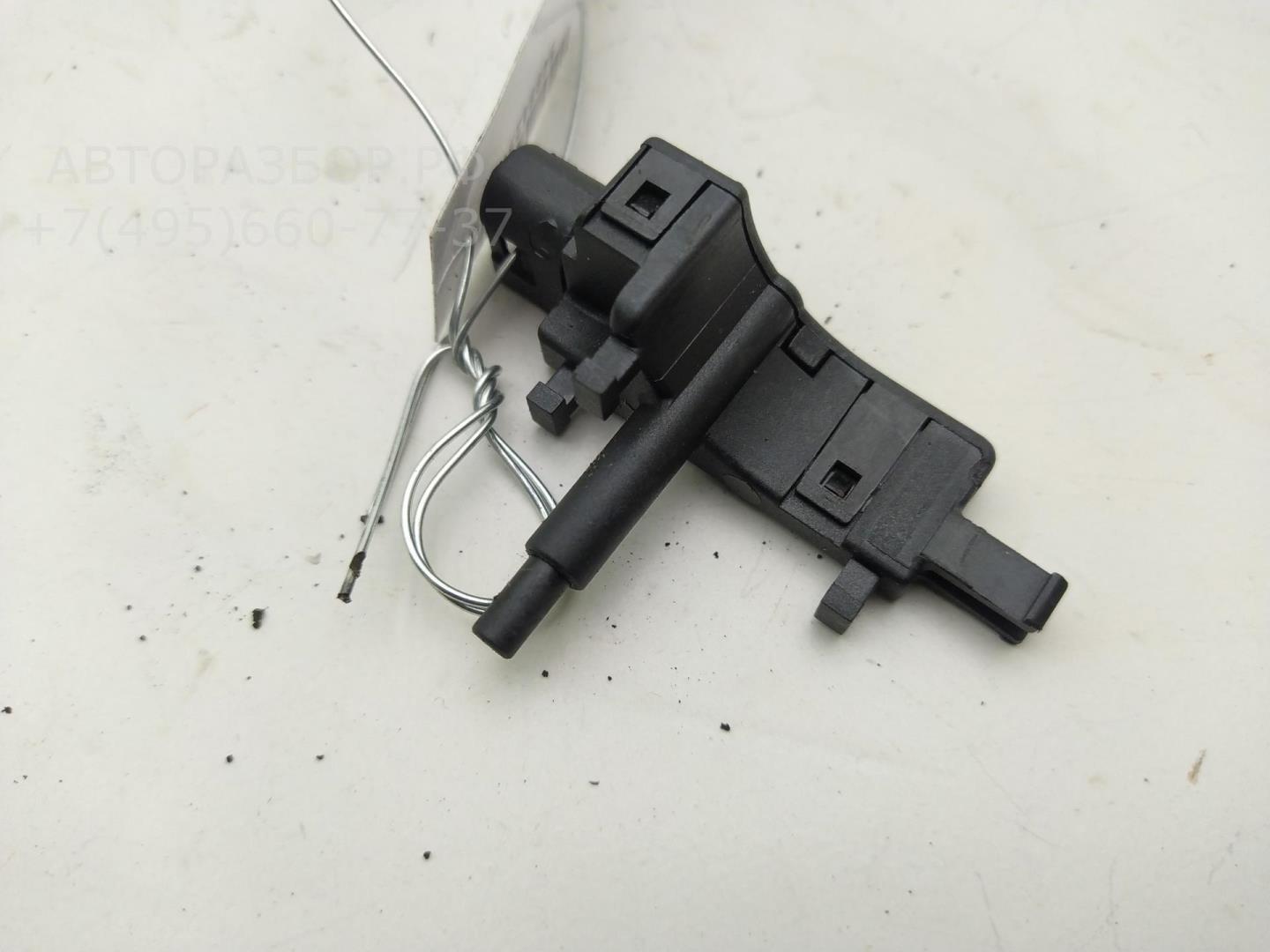 Датчик включения заднего хода