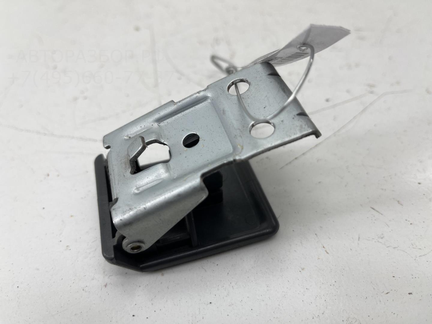 Ручка открывания капота