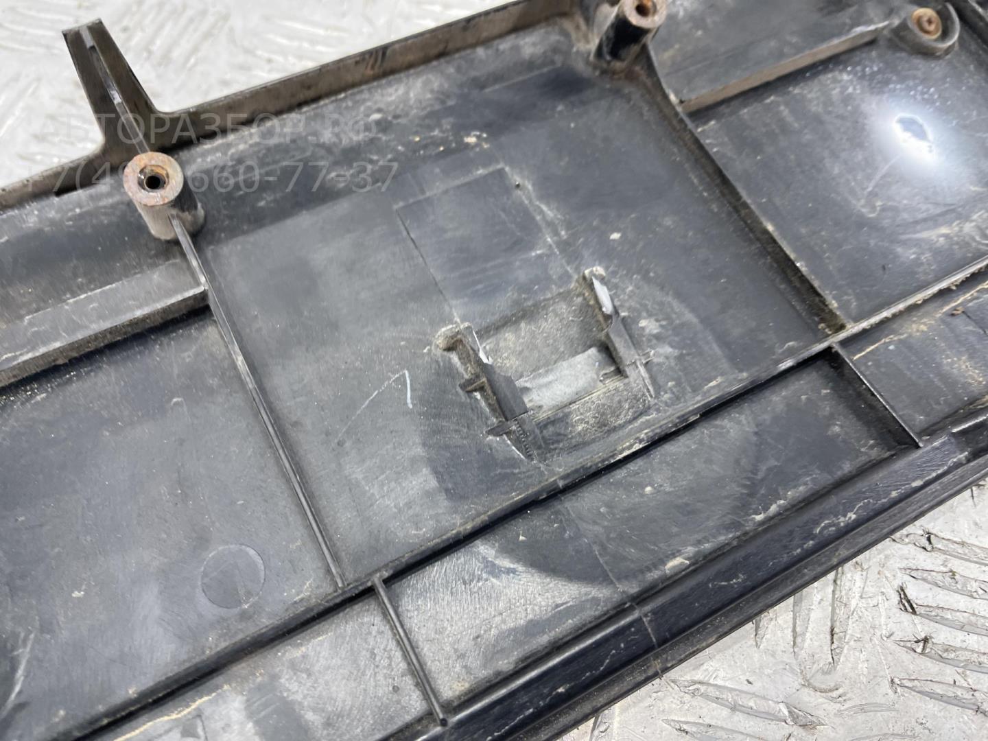 Накладка переднего бампера под номер