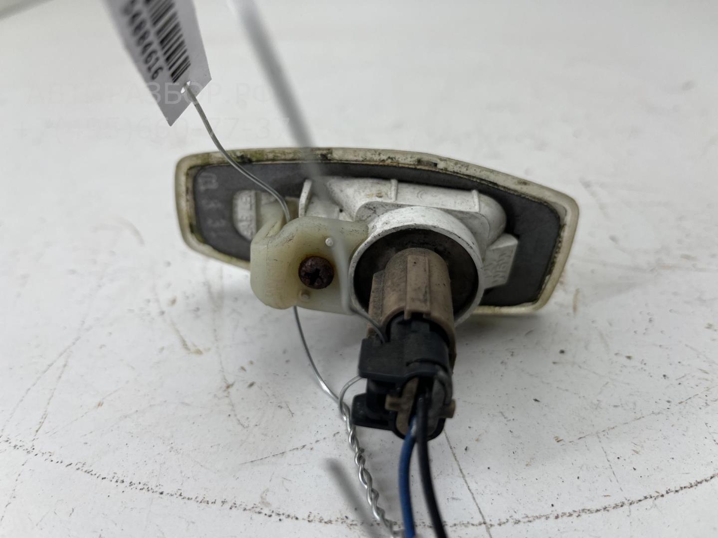 Указатель поворота левый