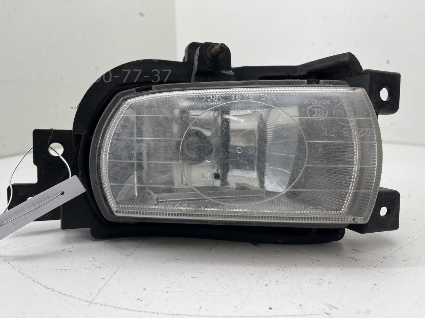 Фара противотуманная левая