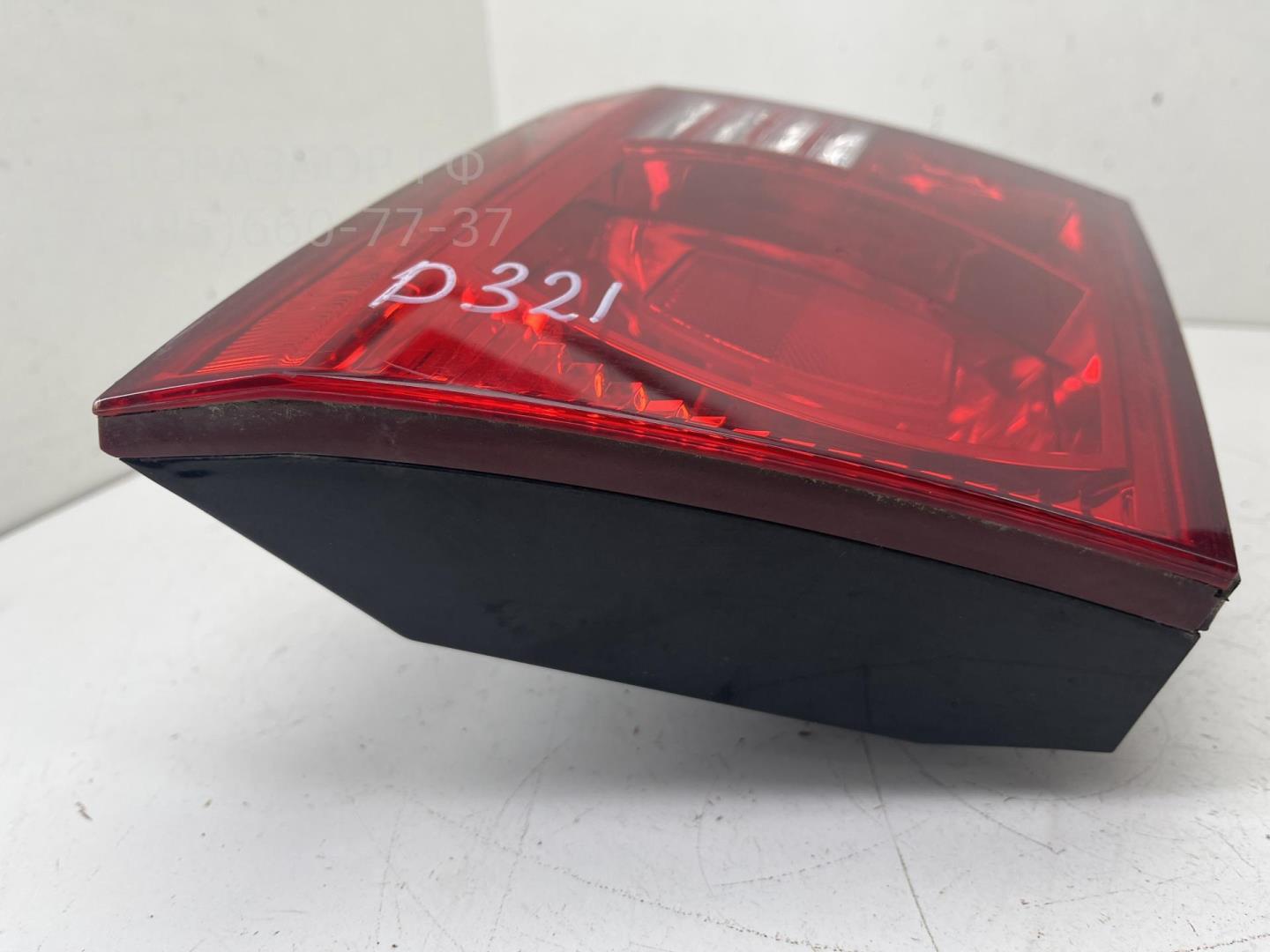 Фонарь задний внутренний левый