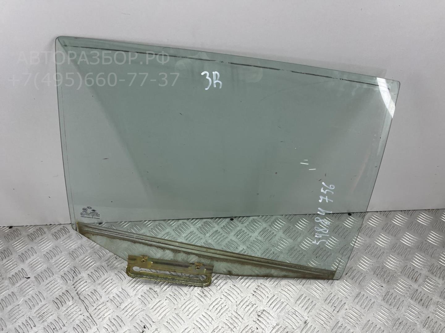 Стекло двери задней правой