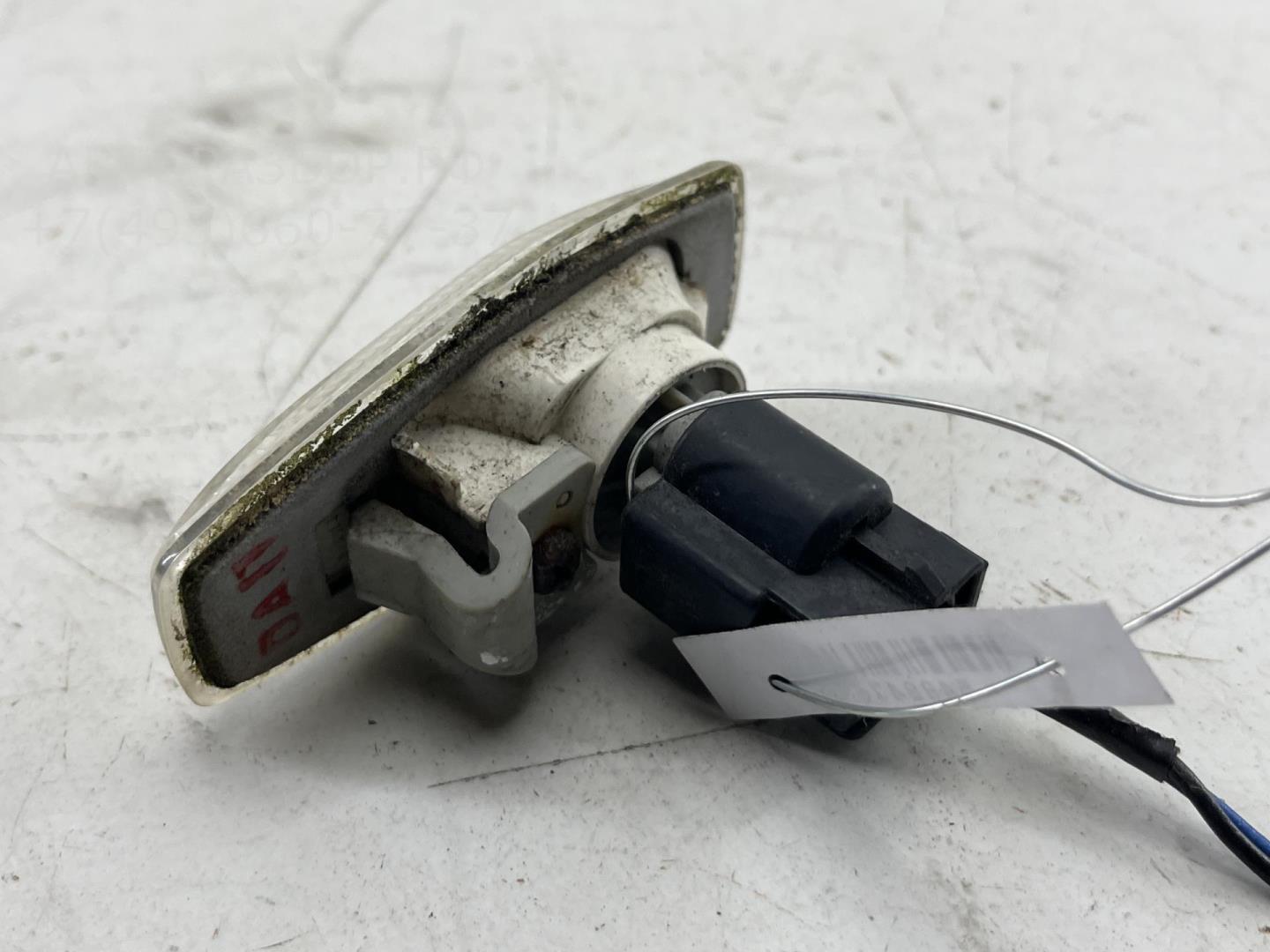 Указатель поворота левый