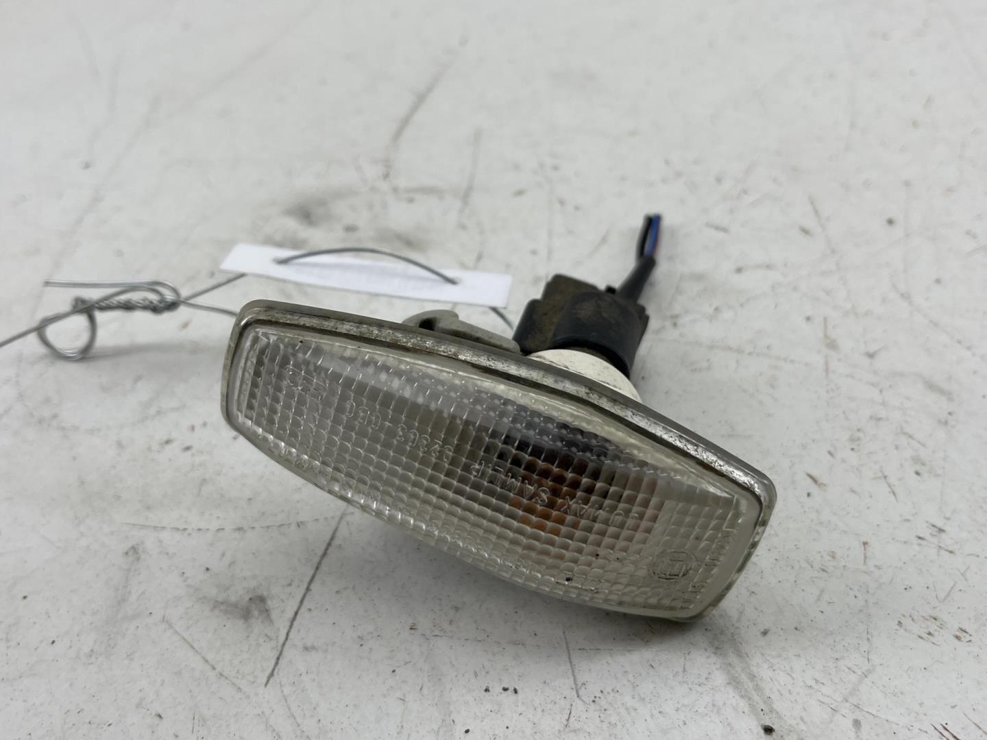 Указатель поворота левый