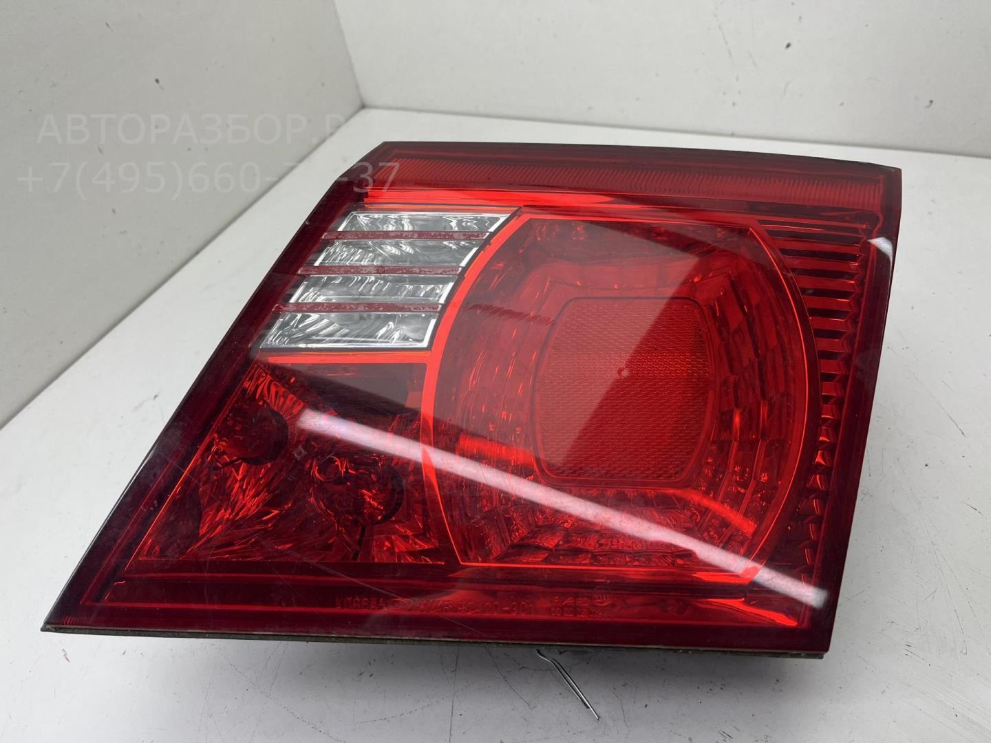 Фонарь задний внутренний правый