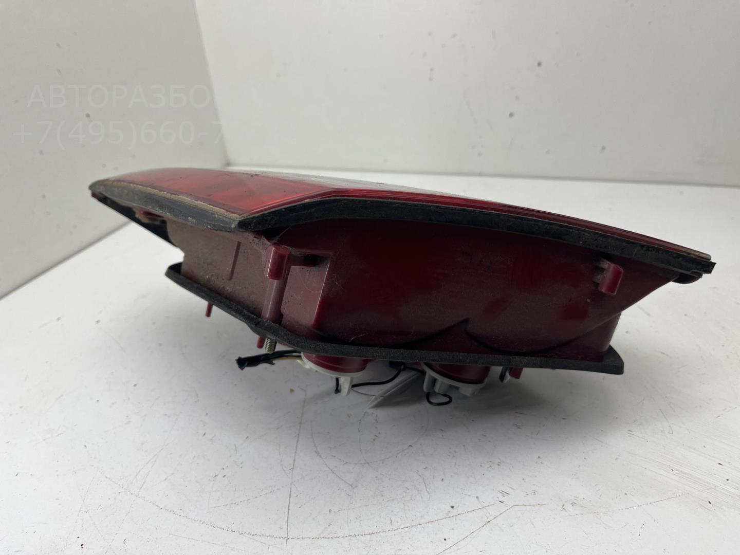 Фонарь задний внутренний правый