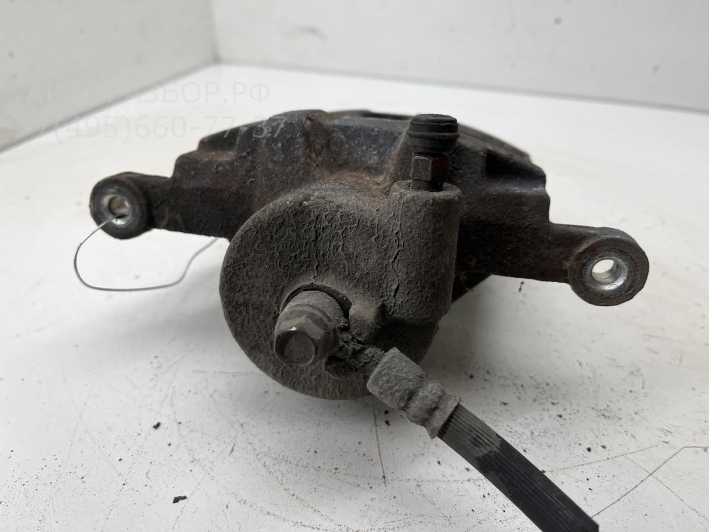 Суппорт передний правый