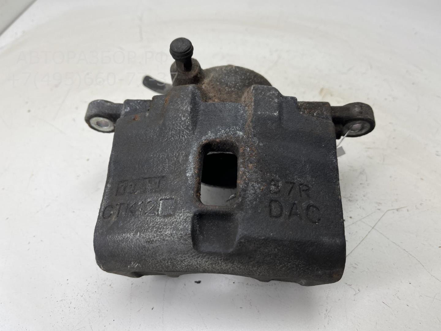 Суппорт передний правый