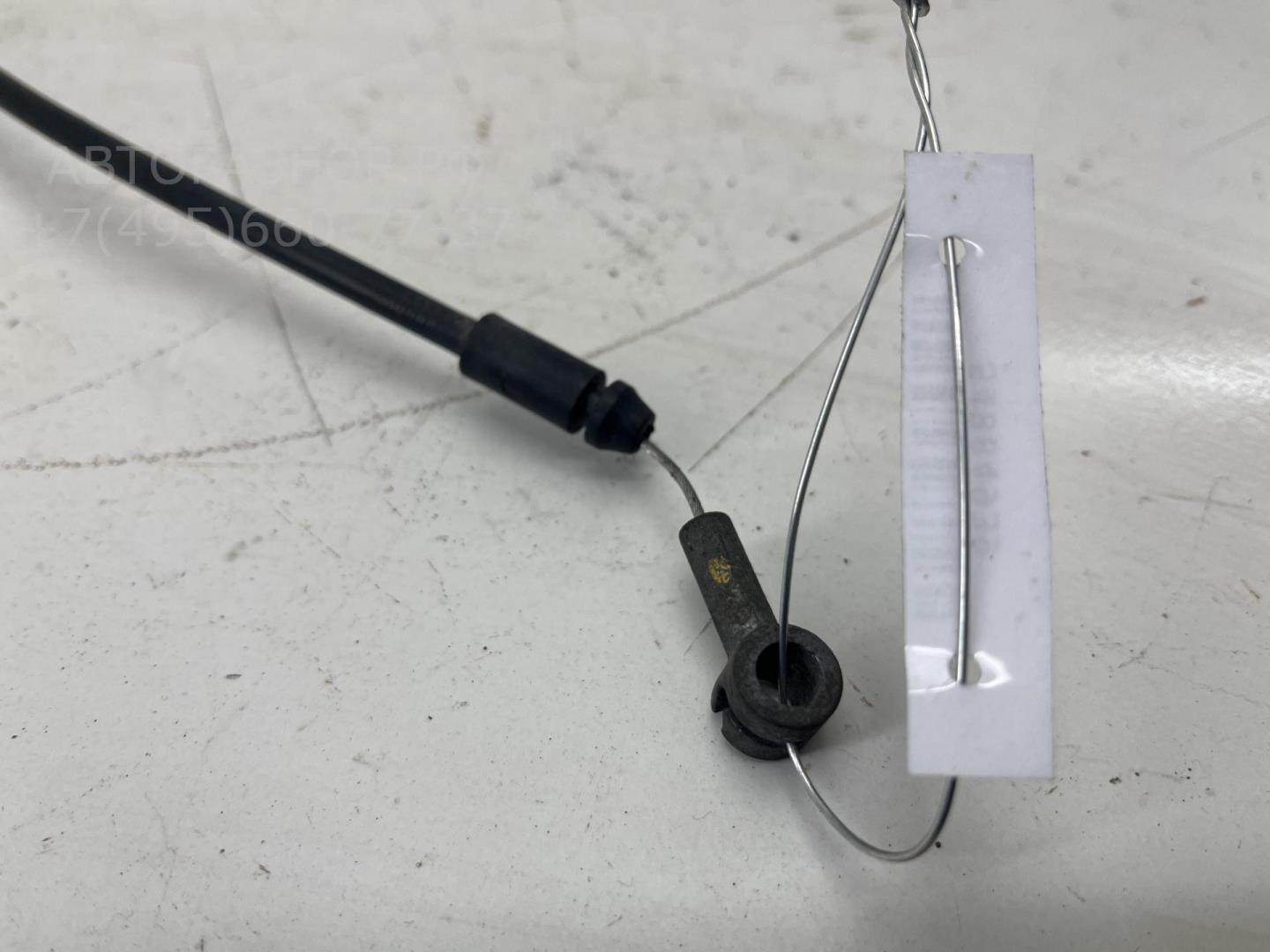 Трос открывания капота